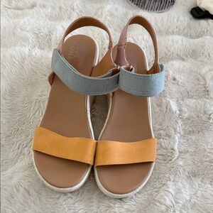 Sorel size 9 worn once